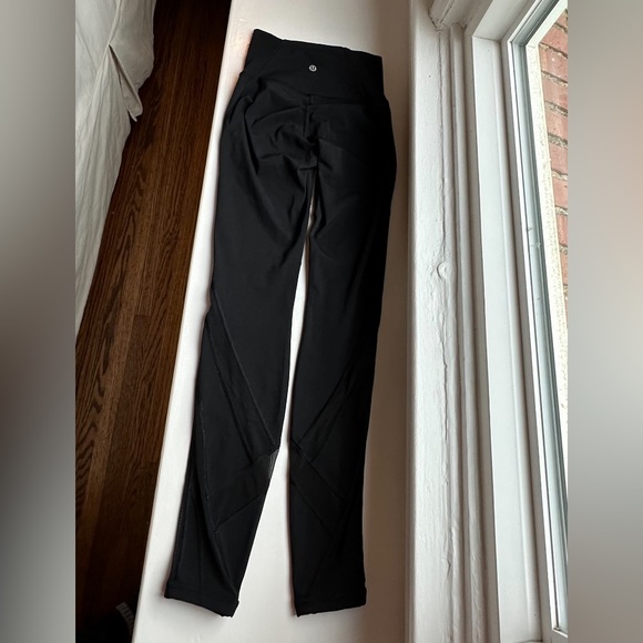 Lululemon mesh cutout leggings - Picture 2 of 4